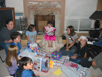 Birthday Pictures > December 1, 2002 > Picture 15
 (Click on image for a larger view)