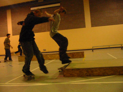 Chosen One > March 6, 2003 Skate Park > Picture 32
 (Click on image for a larger view)