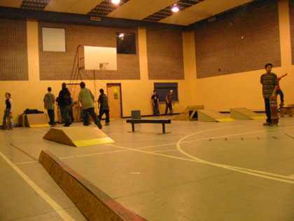 Chosen One > March 6, 2003 Skate Park > Picture 33
 (Click on image for a larger view)