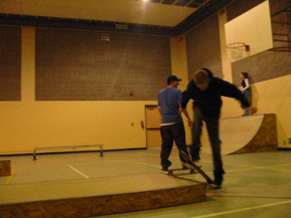 Chosen One > March 6, 2003 Skate Park > Picture 41
 (Click on image for a larger view)