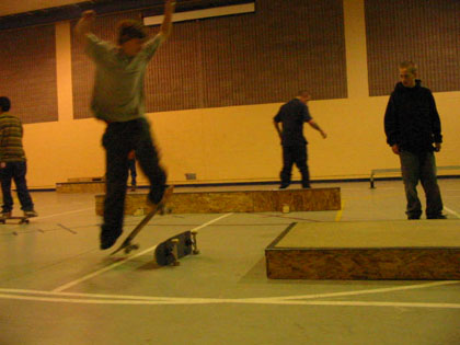 Chosen One > March 6, 2003 Skate Park > Picture 47
 (Click on image for a larger view)