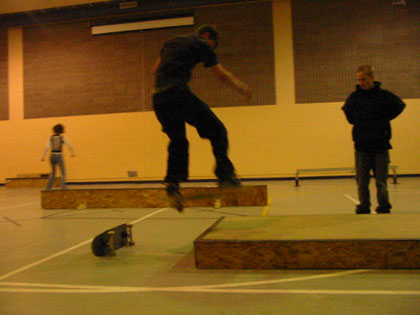 Chosen One > March 6, 2003 Skate Park > Picture 48
 (Click on image for a larger view)