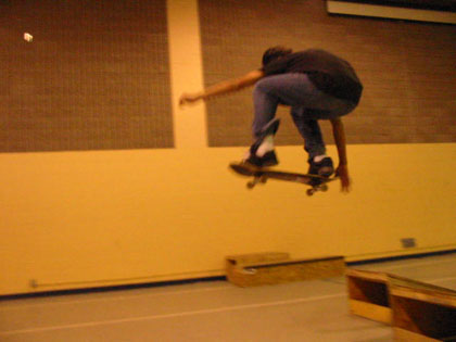 Chosen One > March 6, 2003 Skate Park > Picture 57
 (Click on image for a larger view)