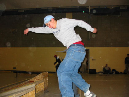 Chosen One > March 6, 2003 Skate Park > Picture 84
 (Click on image for a larger view)
