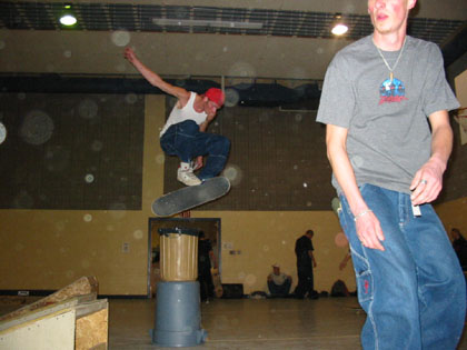 Chosen One > March 6, 2003 Skate Park > Picture 100
 (Click on image for a larger view)