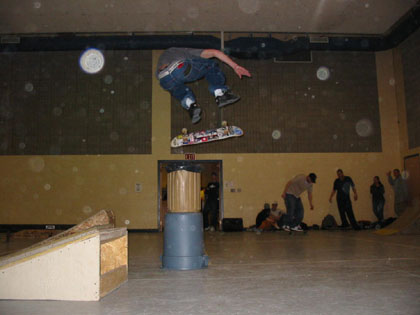 Chosen One > March 6, 2003 Skate Park > Picture 105
 (Click on image for a larger view)