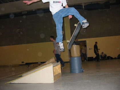 Chosen One > March 6, 2003 Skate Park > Picture 107
 (Click on image for a larger view)