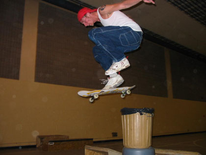 Chosen One > March 6, 2003 Skate Park > Picture 115
 (Click on image for a larger view)