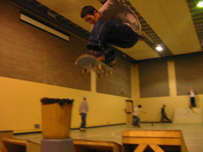 Chosen One > March 6, 2003 Skate Park > Picture 116
 (Click on image for a larger view)