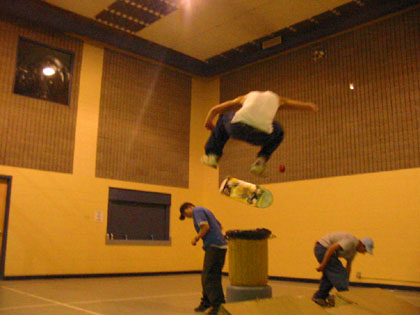 Chosen One > March 6, 2003 Skate Park > Picture 136
 (Click on image for a larger view)