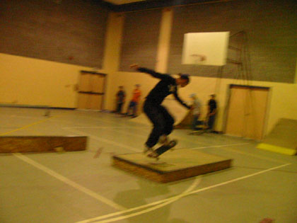 Chosen One > March 6, 2003 Skate Park > Picture 156
 (Click on image for a larger view)