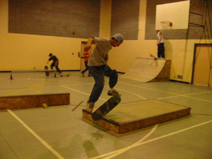 Chosen One > March 6, 2003 Skate Park > Picture 158
 (Click on image for a larger view)