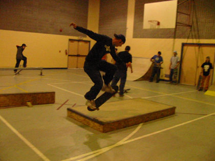 Chosen One > March 6, 2003 Skate Park > Picture 159
 (Click on image for a larger view)