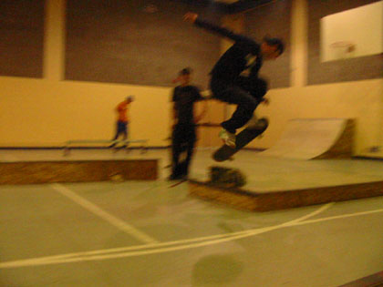 Chosen One > March 6, 2003 Skate Park > Picture 168
 (Click on image for a larger view)