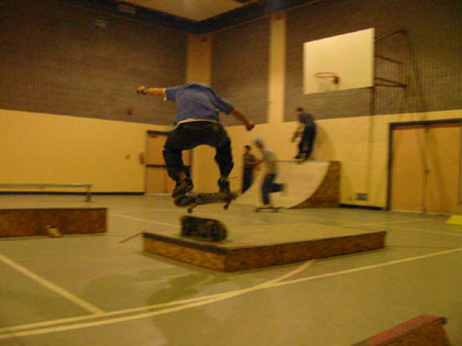 Chosen One > March 6, 2003 Skate Park > Picture 169
 (Click on image for a larger view)