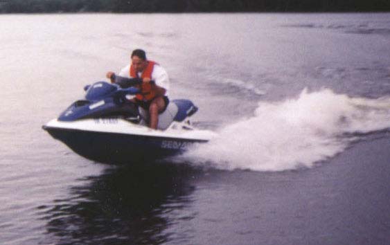 Pine Lake 2000 > Seadoo > Picture 8